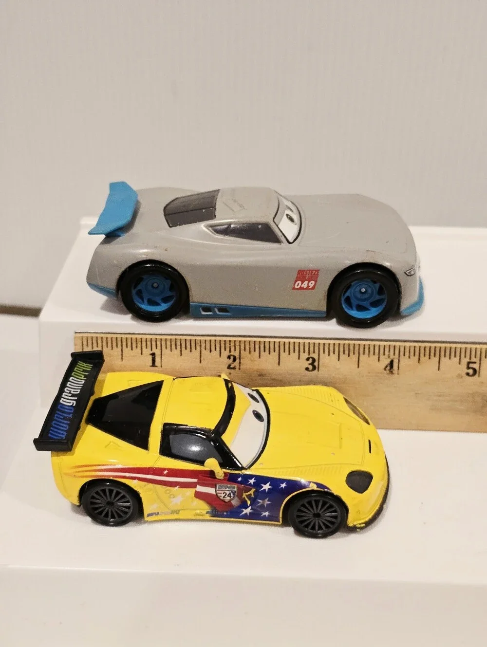 Disney Pixar Deluxe Large Diecast Car Set